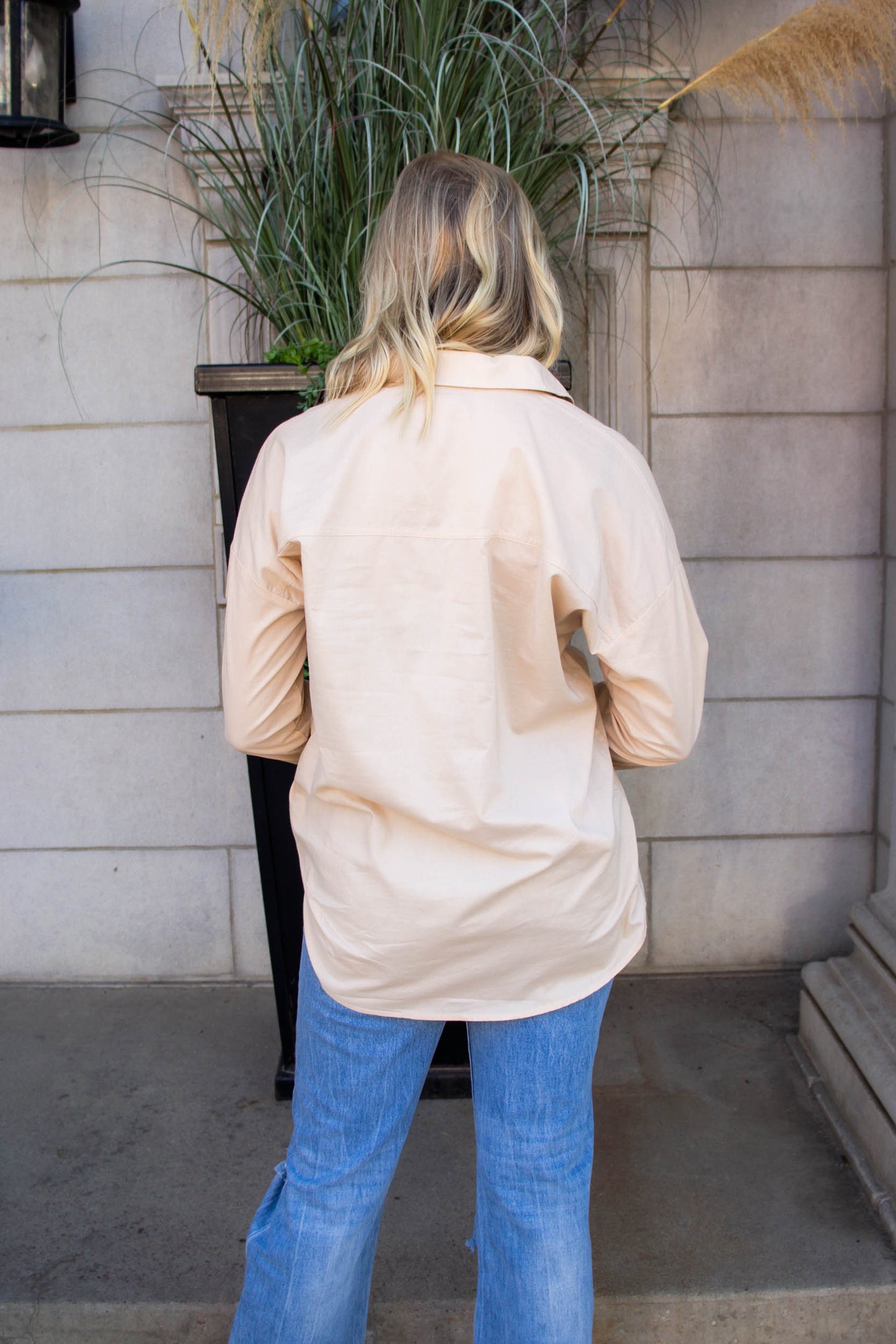 Load image into Gallery viewer, Amanda Oversized Poplin Shirt | Taupe
