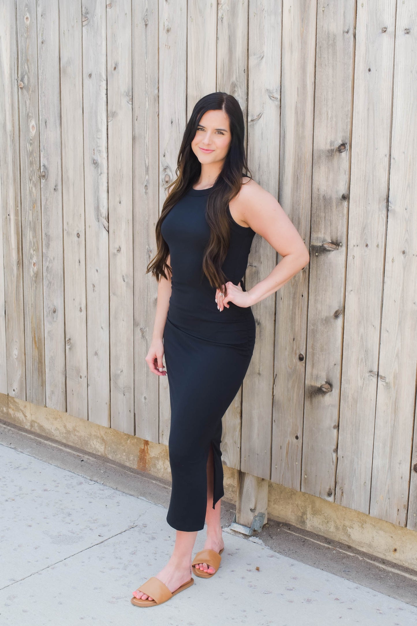 Erin Basic Ruched Midi Dress | Black